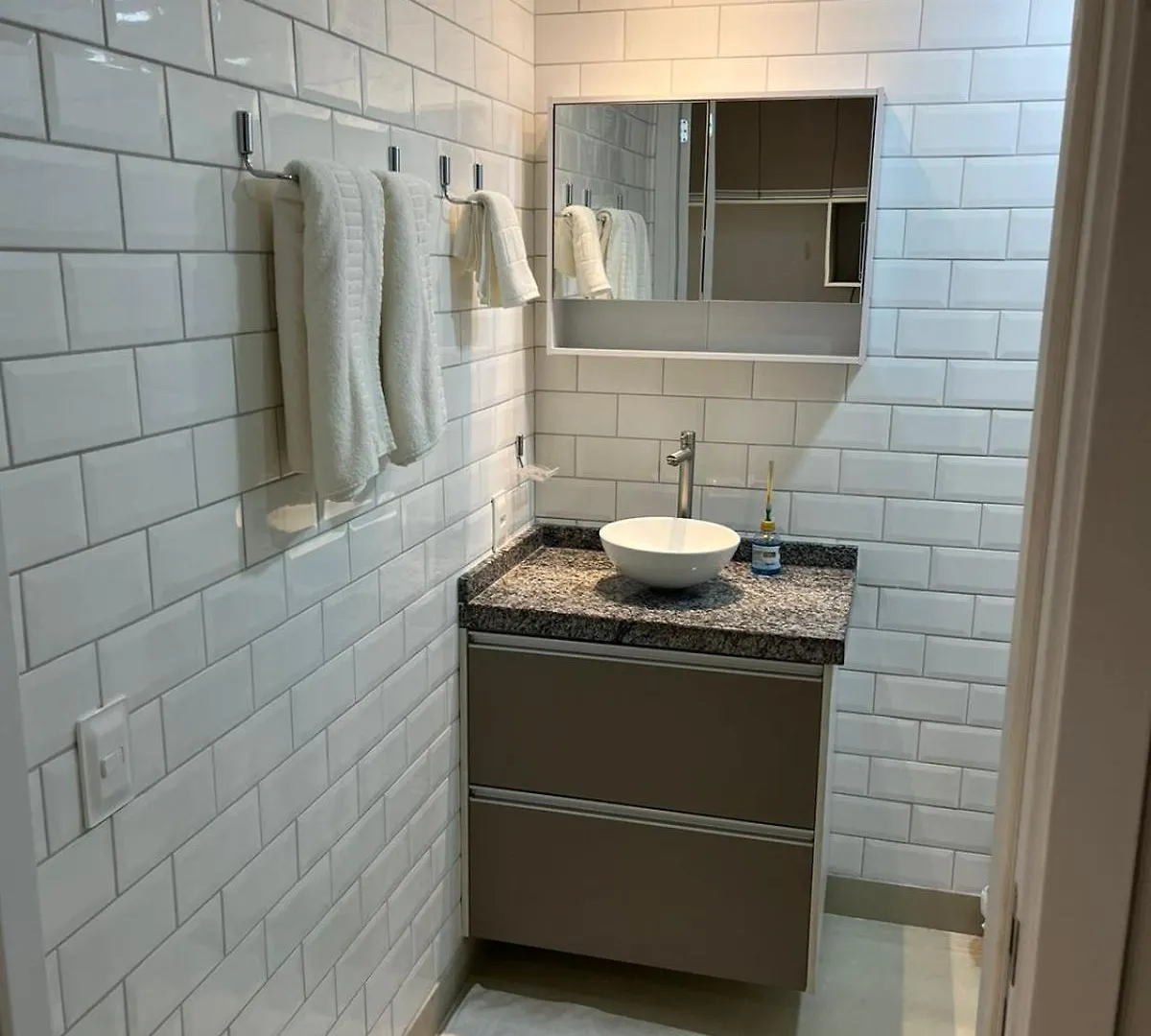 Studio Lindo E Novissimo Em Pinheiros - 2 Quadras Faria Lima Sao Paulo